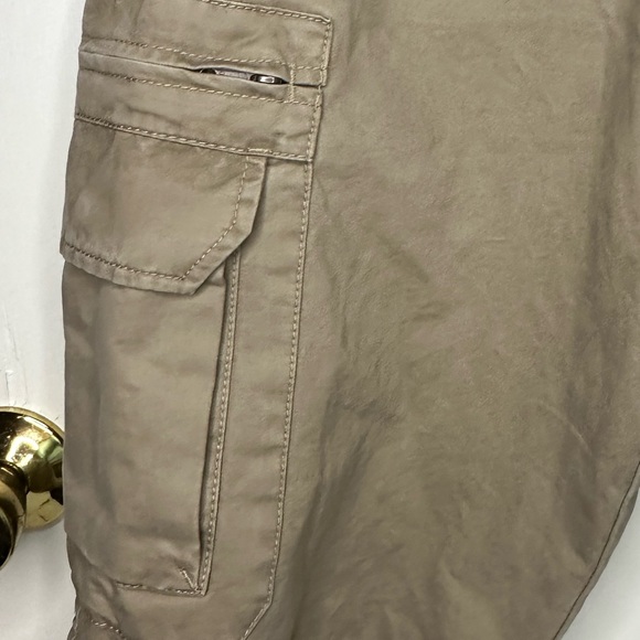 Dockers Premium SZ 34 Cargo Khaki Shorts Mid Rise Cotton‎ Beach Summer Outdoor - Picture 4 of 9